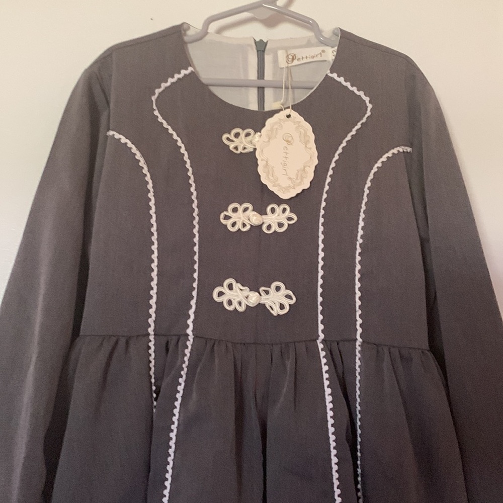 Dress - Picture 2 of 4